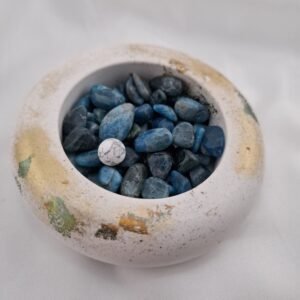 Chips en apatite bleue 50g – pierres naturelles pour décoration et bien-être.