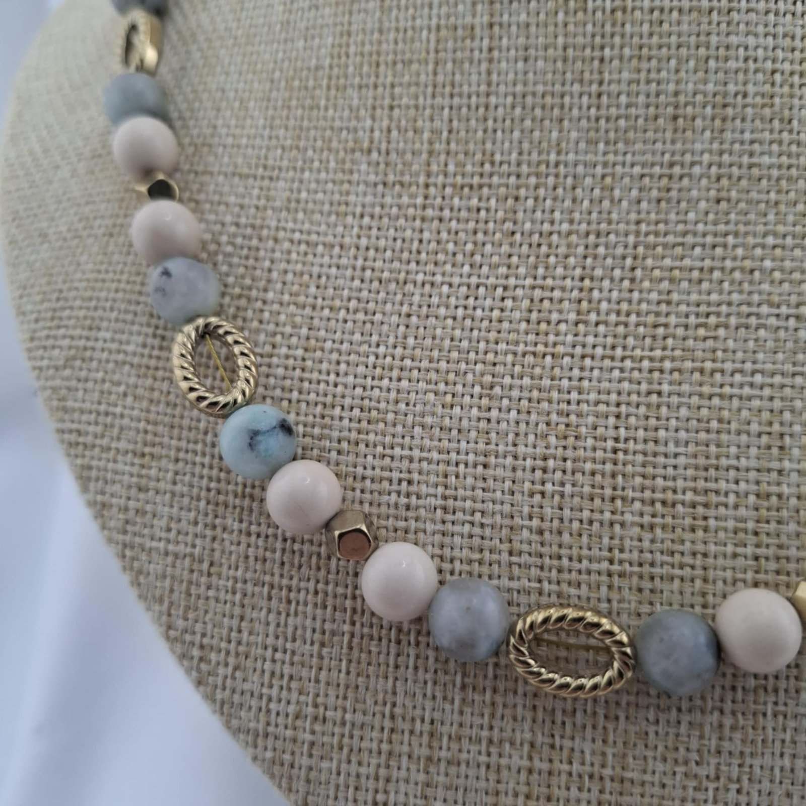 Collier Longueur Opéra – Jaspe Kiwi, Dolomite & Hématite Dorée – Image 3